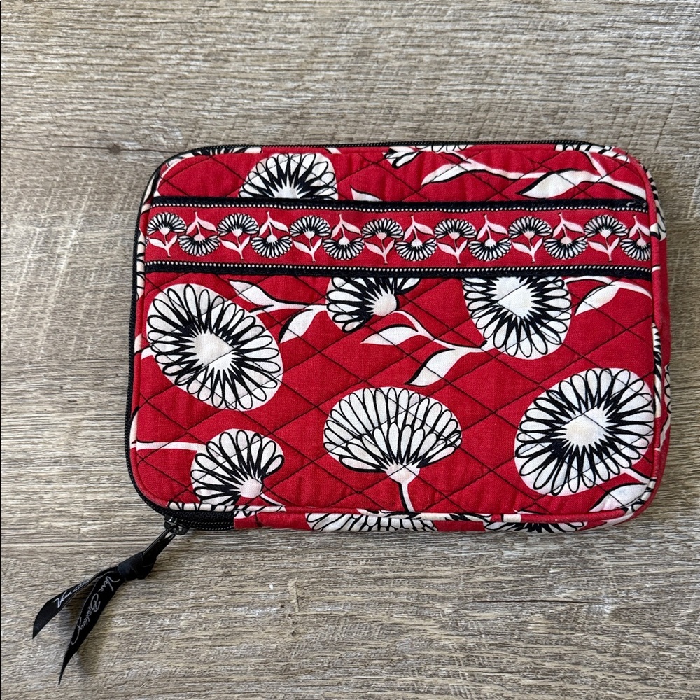 Vera Bradley Deco Daisy Tablet Quilted Case